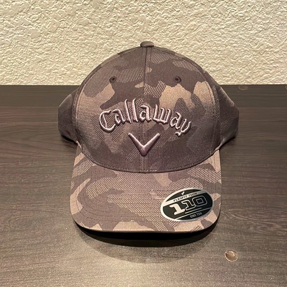Callaway Other - NEVER WORN - Callaway Gray Cammo Flexfit Hat